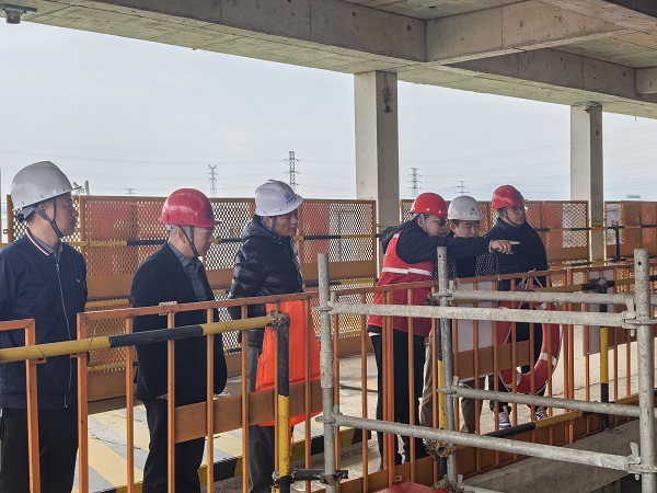 标准化工地验收.jpg 标准化工地验收.jpg