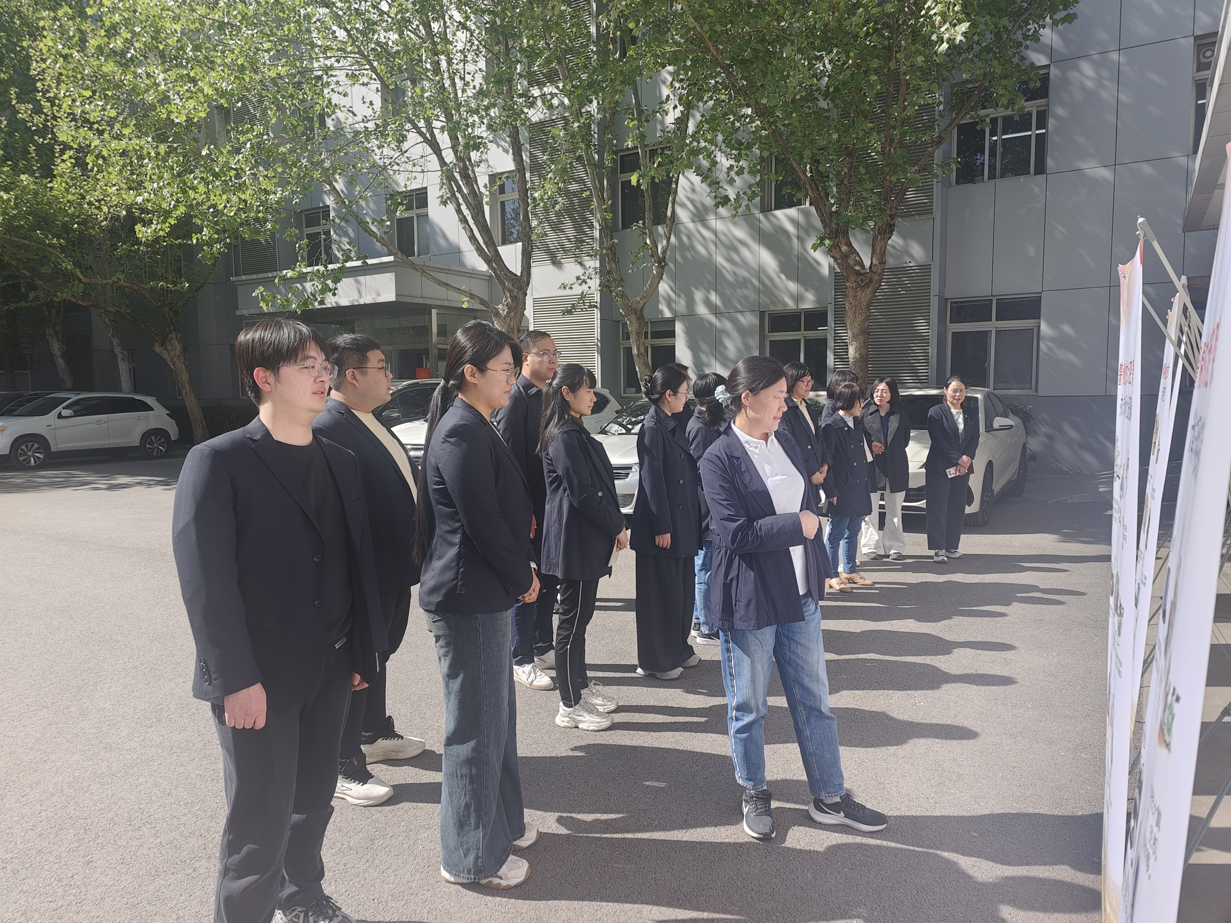 讲解宣传画报1.jpg 讲解宣传画报1.jpg